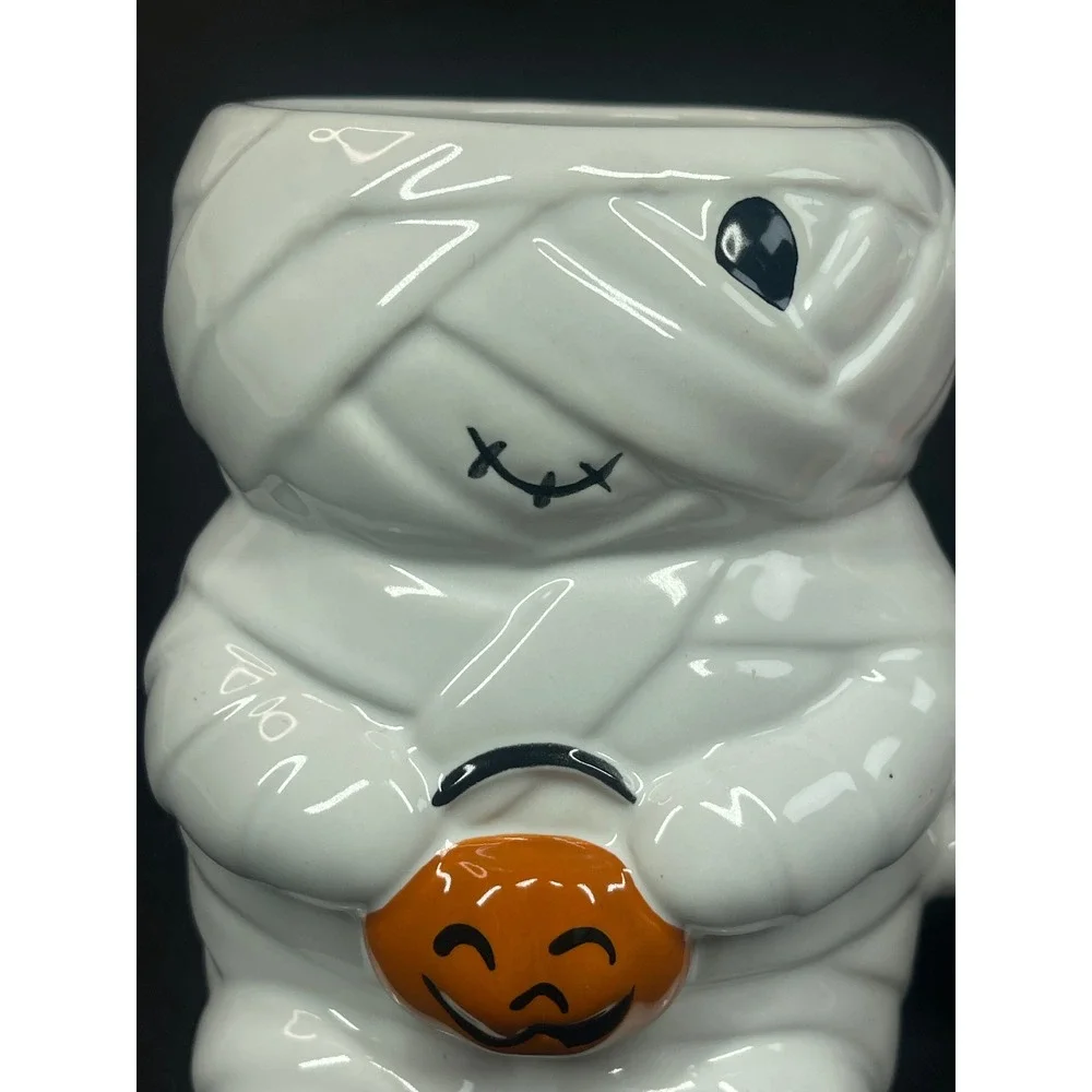 Halloween Mummy Mug Ceramic 16oz Figural Pumpkin Bucket White